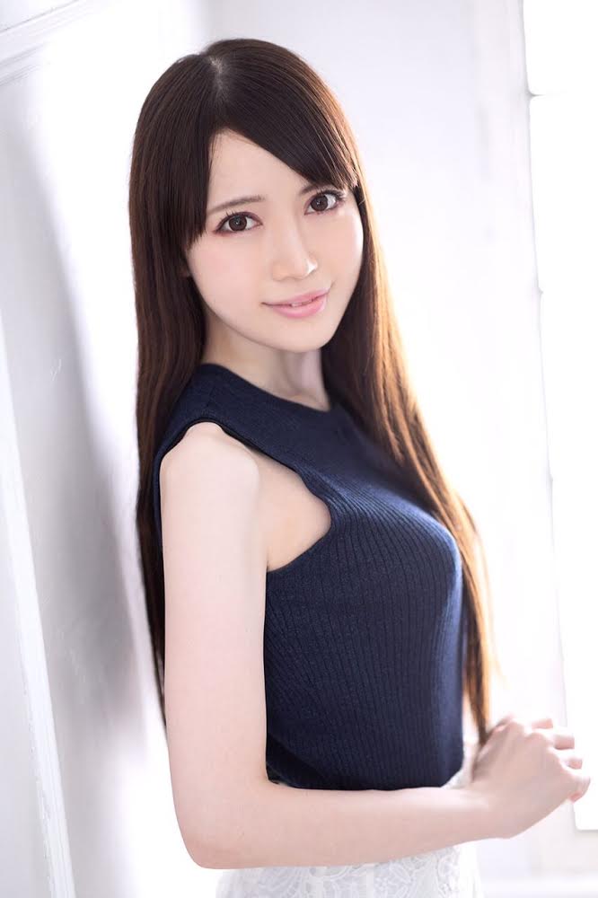 鳴海まりな F
