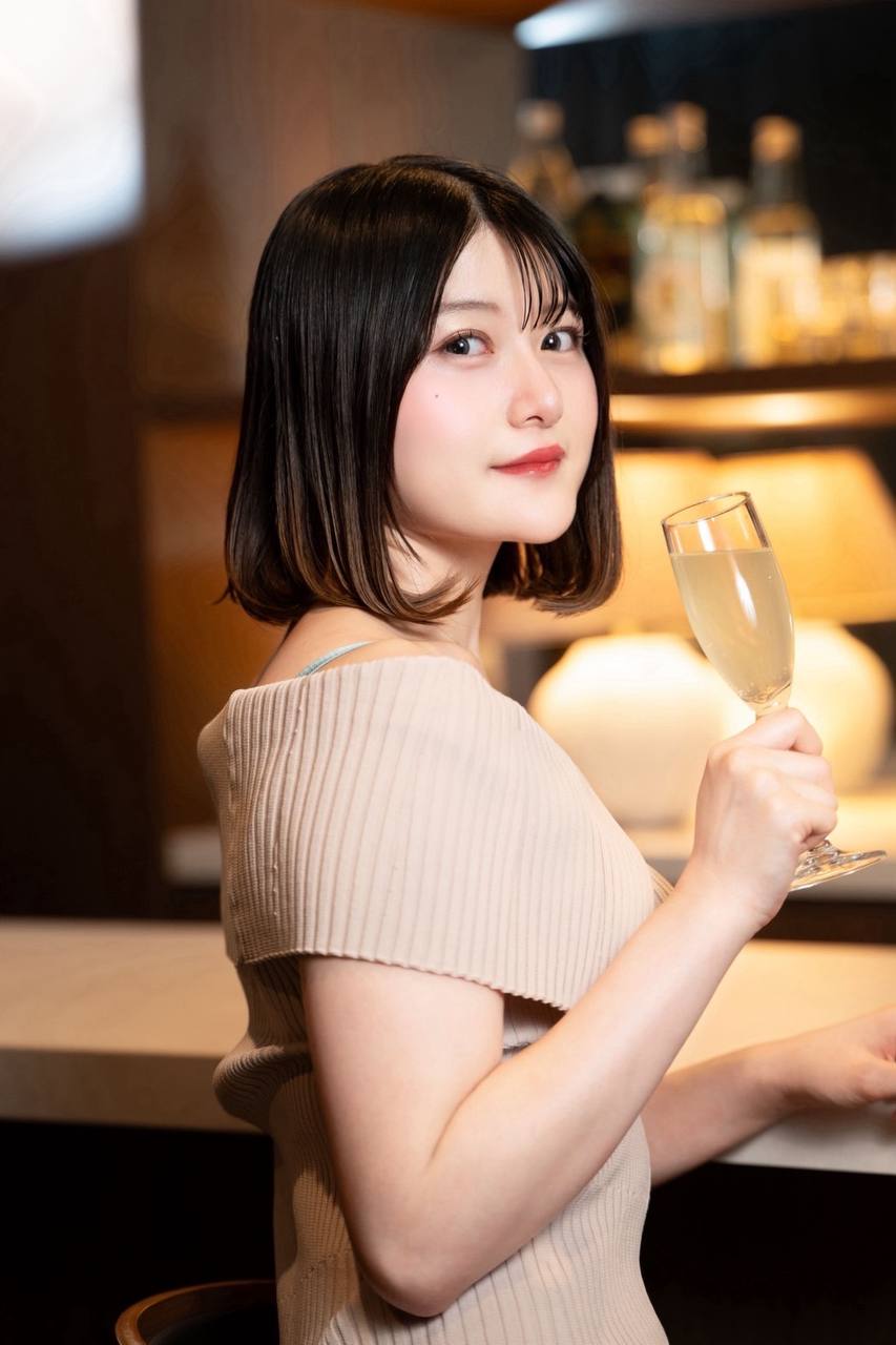 百瀬ゆりな A.K